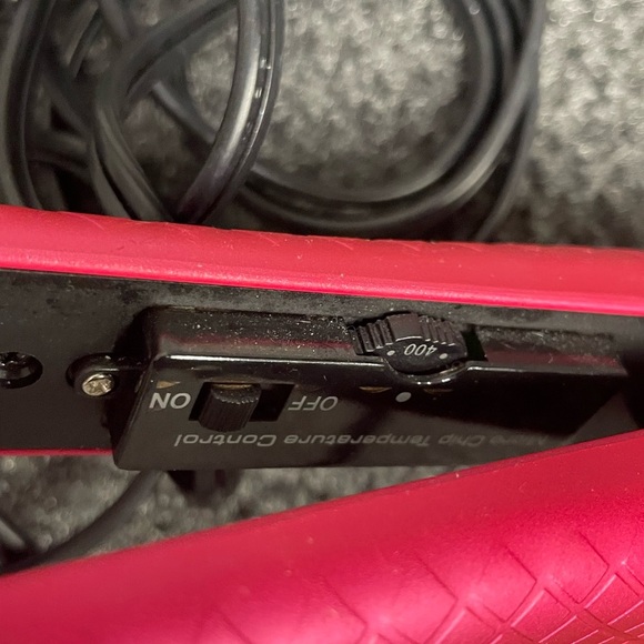 CORTEX Pink professional flat iron- temperature control up to 450 F - Picture 4 of 6